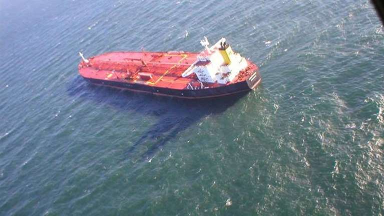 Να επιστραφεί το ιρανικό πετρέλαιο στο ρώσικο πλοίο στην Κάρυστο - Η επίσημη απόφαση του Πρωτοδικείου Χαλκίδας