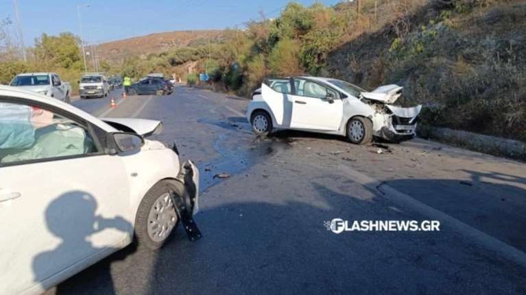 Κρήτη: Καραμπόλα στον τριών αυτοκινήτων ΒΟΑΚ με δύο τραυματίες