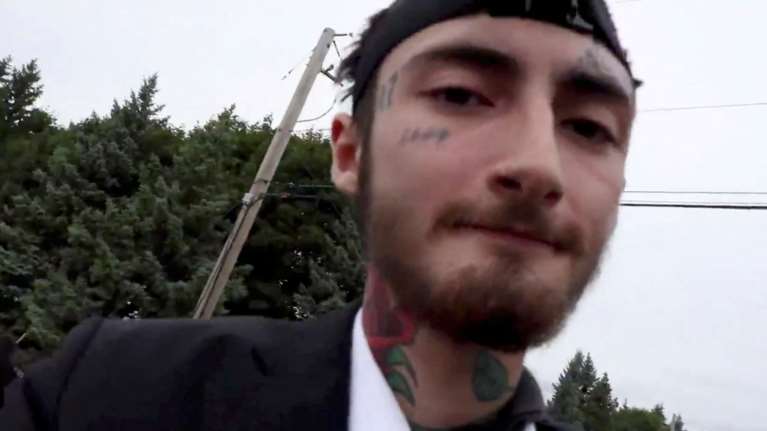 ΗΠΑ: Ο μακελάρης στο Χάιλαντ Παρκ είχε μεταμφιεστεί σε γυναίκα για να μην τον πιάσουν - Εβδομάδες σχεδίαζε τη σφαγή