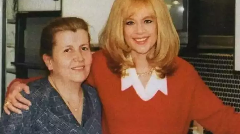 Πέθανε η Νότα Κονοπίση - Η πιστή αμπιγιέζ της Αλίκης Βουγιουκλάκη