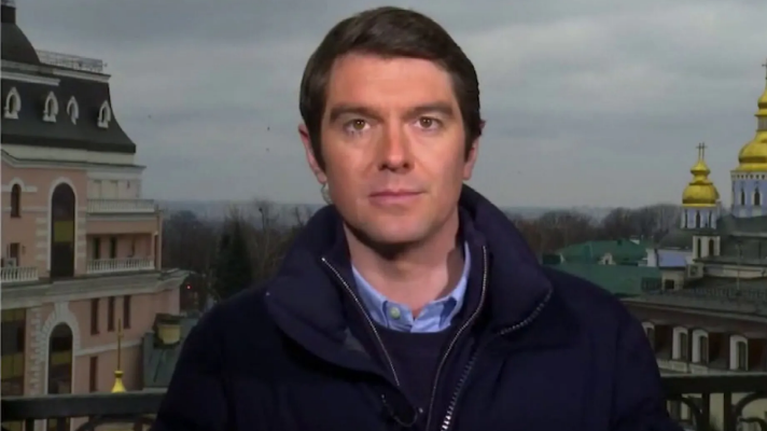 Πόλεμος στην Ουκρανία: Τραυματίας στο Κίεβο Βρετανός δημοσιογράφος του Fox News