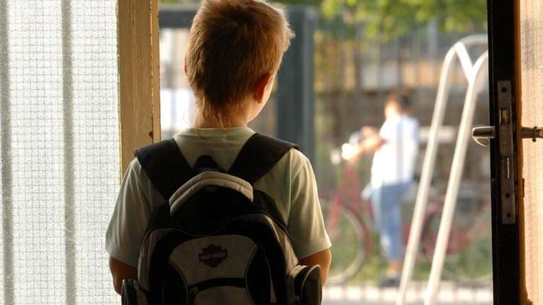 Βόλος: Αγριο μπούλινγκ σε 13χρονο αγόρι από συμμαθητές του - Του κατέβασαν το παντελόνι και το εσώρουχο στο σχολείο