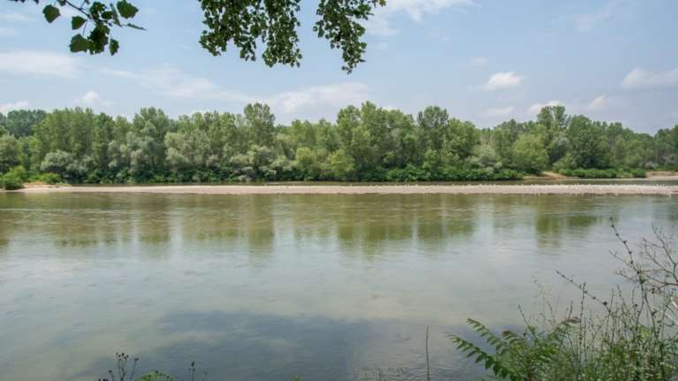 Έβρος: Τούρκοι στρατιωτικοί κάλεσαν τους μετανάστες στη νησίδα να γυρίσουν στην Τουρκία [βίντεο]