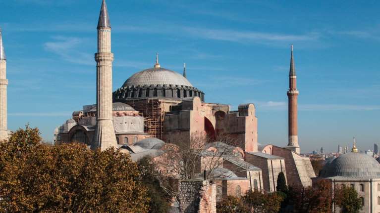 Αγιά Σοφιά: Το μπαλάκι στον Ερντογάν αν θα γίνει τζαμί - Σε 15 ημέρες η επίσημη απόφαση του τουρκικού ΣτΕ