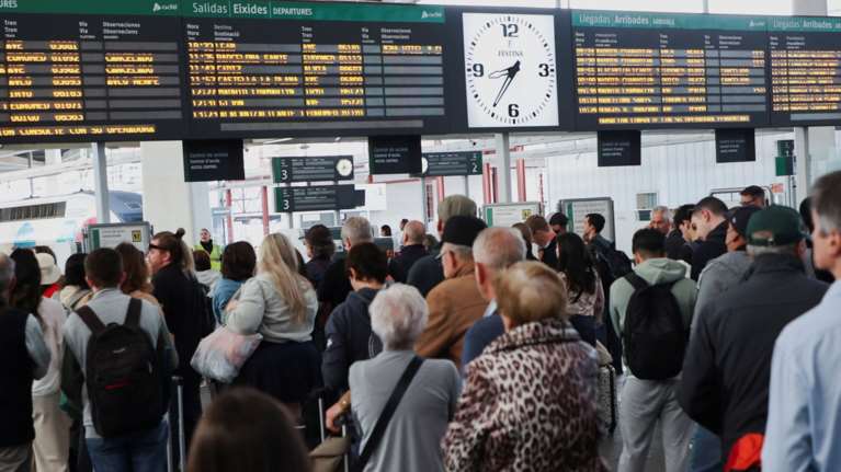 Ισπανία: &quot;Δείχνουν&quot; τα φωτοβολταϊκά για  το πρωτοφανές μπλακ άουτ στην Ιβηρική χερσόνησο - Αποκλείστηκε η κυβερνοεπίθεση