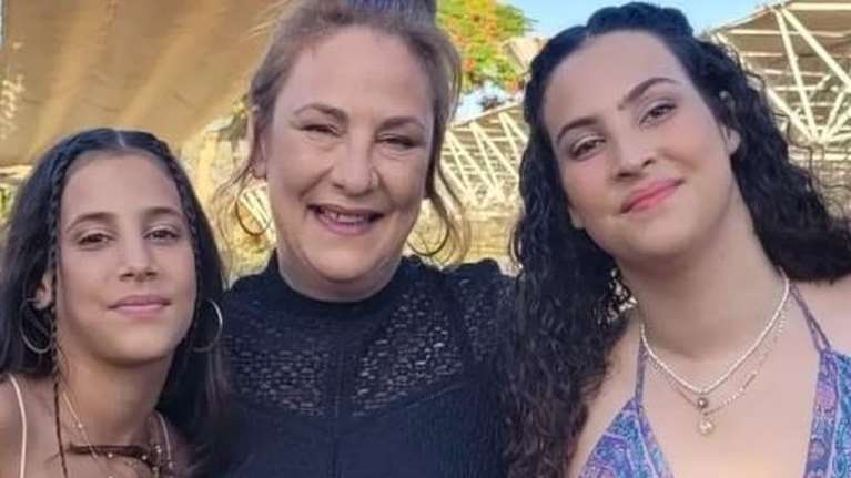 Η Χαμάς ξεκλήρισε μια οικογένεια από τη Βρετανία: Νεκρές μητέρα και οι δύο έφηβες κόρες της