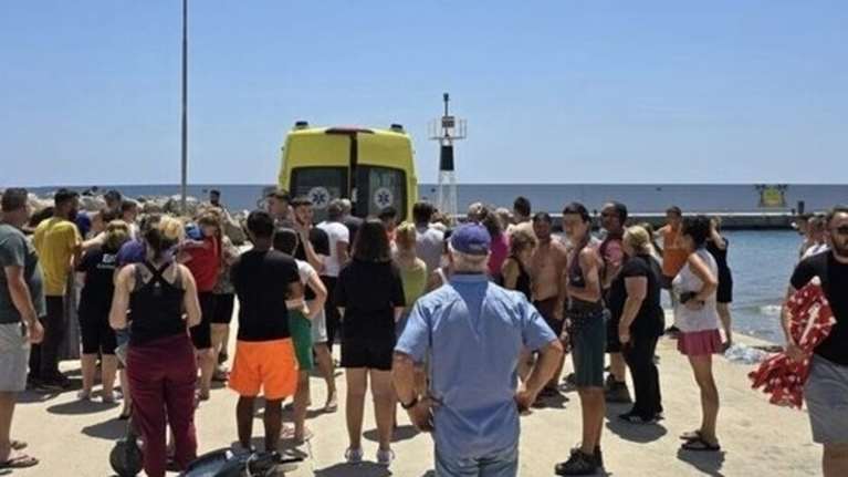 Κρήτη: &quot;Δεν τον άφησα να πάει στη θάλασσα γιατί είχε φάει, τον έψαχνα πόρτα-πόρτα&quot; - Τα πρώτα λόγια της τραγικής μητέρας