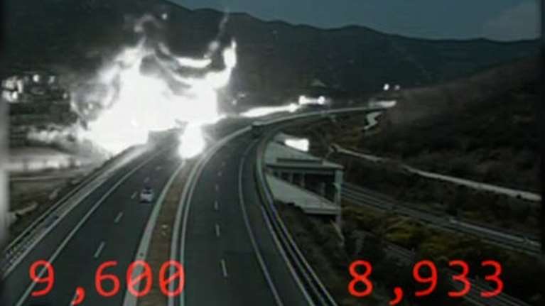 Τέμπη: Τι θα απαντηθεί και τι όχι από το πόρισμα του ΕΜΠ για την έκρηξη - Το ακραίο σενάριο να παγώσουν τα δρομολόγια του ΟΣΕ