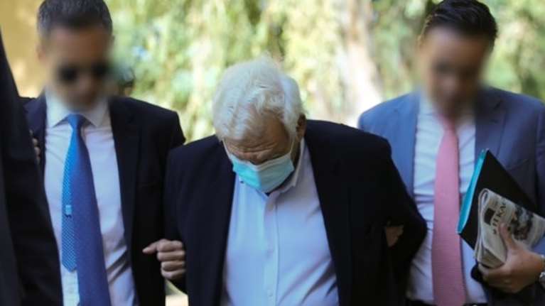 Folli Follie: Βαριές ποινές για την οικογένεια Κουτσολιούτσου και τους συνεργάτες τους - Kάθειρξη 17 ετών στον Δ. Κουτσολιούτσο