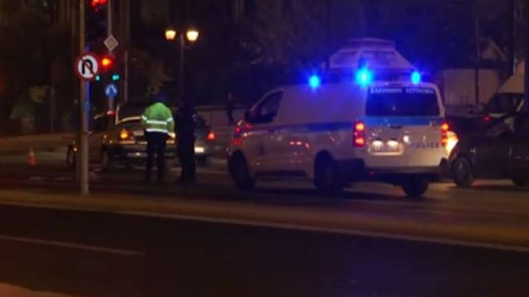 Τραγωδία στην πλατεία Συντάγματος: Νεκρός ο πεζός που παρασύρθηκε από ταξί - Εμπλοκή και δεύτερου οχήματος