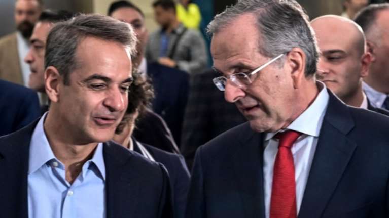 Τροπολογία για μετανάστες - Τρίτο χτύπημα Σαμαρά σε Μητσοτάκη: Θέλει να εκφράσει τη δεξιά της δεξιάς