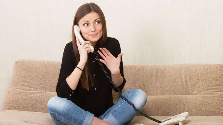 Το come back του &quot;ξεχασμένου&quot; σταθερού τηλεφώνου λόγω κορονοϊού