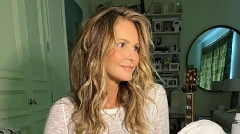 Το απόλυτο μοντέλο Ελ Μακφέρσον τραβάει την κουρτίνα και αποκαλύπτει το σκοτάδι: Κοκαΐνη και βότκες μέχρι λιποθυμίας