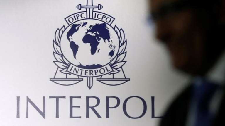 Συναγερμός της Interpol για τα εμβόλια: Οι μαφίες θα κατακλύσουν την αγορά με πλαστά σκευάσματα