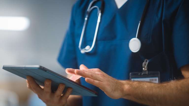 Πώς θα αποκτήσετε προσωπικό γιατρό με 3 κλικ - Βήμα βήμα η διαδικασία - Ανοίγει η πλατφόρμα για εγγραφές