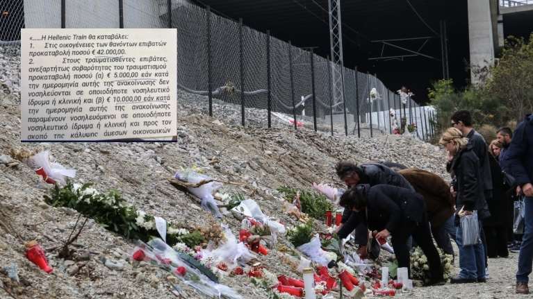 Τέμπη: Οργή για το έγγραφο της Hellenic Train που έστειλε σε τραυματία - "Δε συνιστά αναγνώριση τυχόν ευθύνης"