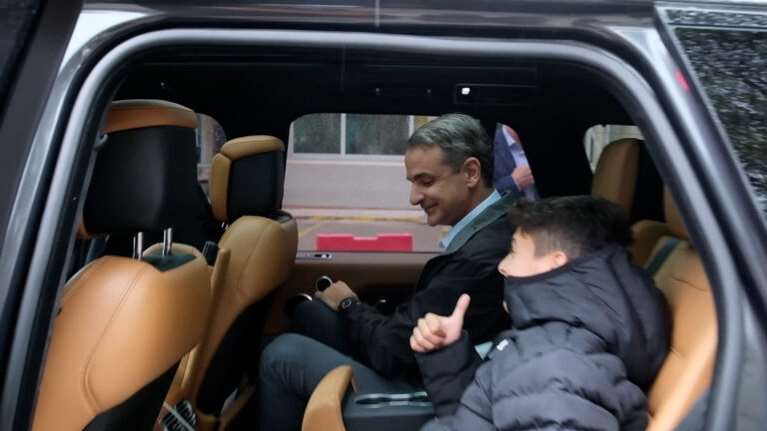 Καπανδρίτι: Η βόλτα ενός πιτσιρικά με το πρωθυπουργικό αυτοκίνητο - Γιατί εντυπωσίασε τον Κυριάκο Μητσοτάκη [εικόνες - βίντεο]