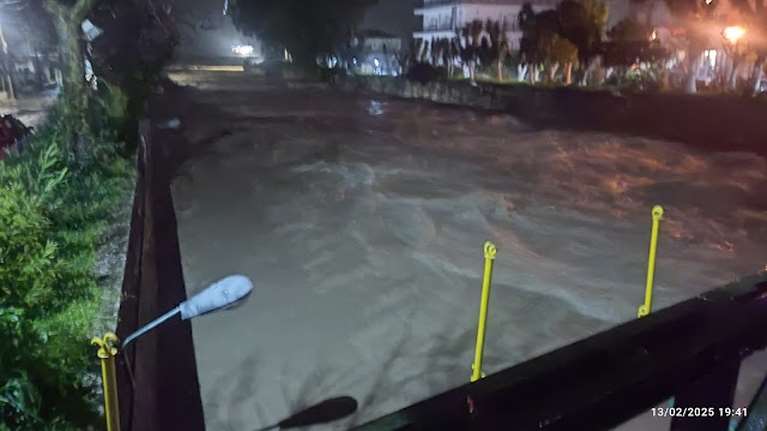 Κεφαλονιά: Μεγάλες καταστροφές από την κακοκαιρία - Κατολισθήσεις, πλημμύρες και αποκλεισμένοι οδηγοί