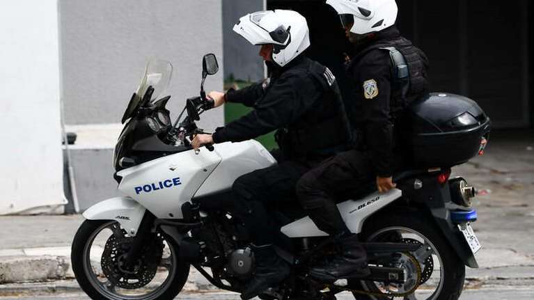 &quot;Άγρια Δύση&quot; το Περιστέρι: Επίθεση με πυροβολισμούς και σιδερογροθιά σε 32χρονο