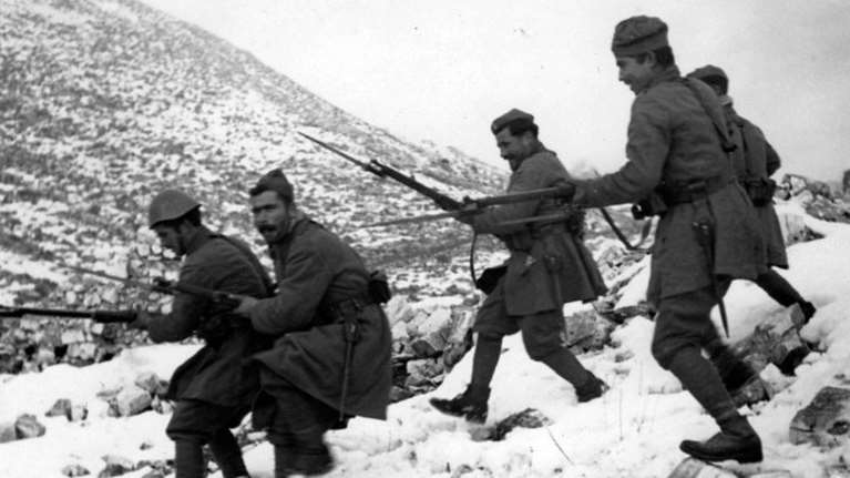 Ιστορίες από το Έπος του &#39;40: Ο πρώτος μαθητής θύμα του πολέμου, ο πατριώτης αυτοκινητιστής από το Δελβινάκι