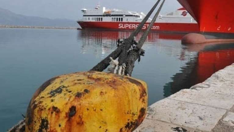 Κανονικά τα δρομολόγια των πλοίων - Μερική εξασθένηση των ισχυρών ανέμων