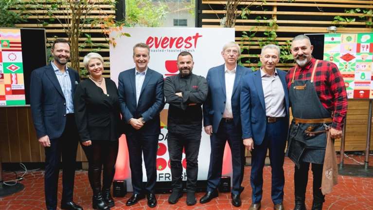 Everest: Το πρώην &quot;ξενυχτάδικο&quot; της οδού Τσακάλωφ αλλάζει σελίδα - Η μακρά ιστορία του