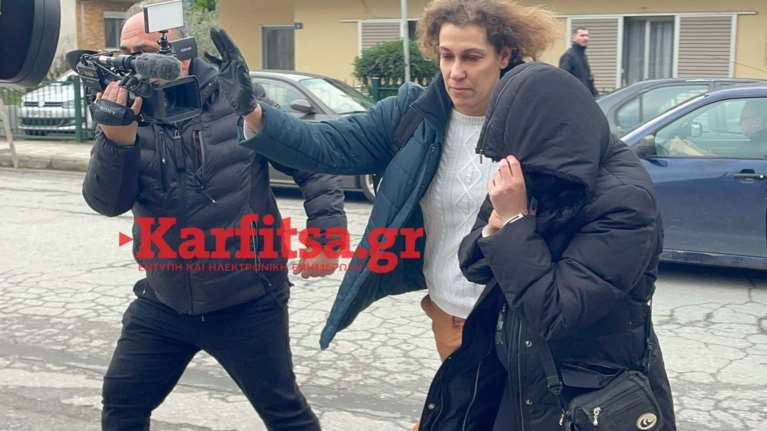 Πιερία: Δίωξη για ανθρωποκτονία με πρόθεση στην 34χρονη έγκυο για τη δολοφονία του συντρόφου της - Τον έθαψε στον κήπο