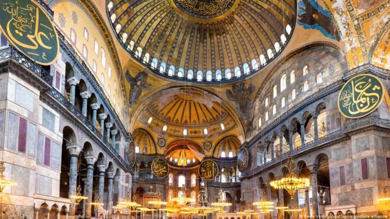 Εκτεταμένες εργασίες συντήρησης στον τρούλο της Αγίας Σοφίας