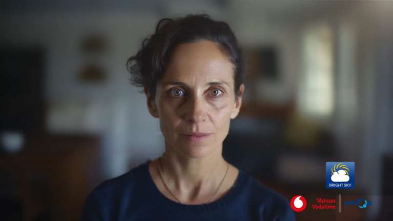 Bright Sky app από το Ίδρυμα Vodafone: Ένα πολύτιμο εργαλείο στη μάχη κατά της ενδοοικογενειακής βίας