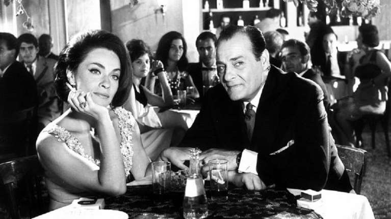 Ρετρό chic: Λίλη Παπαγιάννη &amp; Ανδρέας Φιλιππίδης την ημέρα του γάμου τους - Κομψή και πανέμορφη νύφη