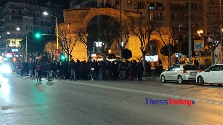 Θεσσαλονίκη: Πορεία διαμαρτυρίας για την αστυνομική επιχείρηση στο ΑΠΘ [εικόνες]