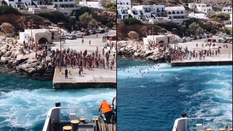Σίκινος: Τουρίστρια αποθεώνει το έθιμο με τους πιτσιρικάδες που βουτάνε στο λιμάνι όταν φεύγει το πλοίο [Βίντεο]