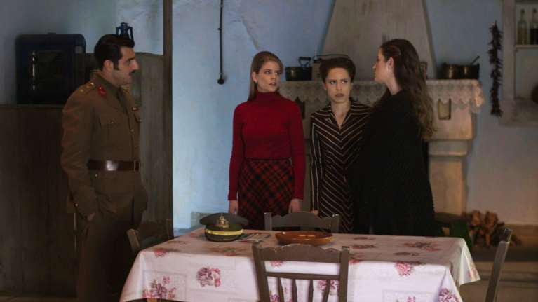 Άγριες Μέλισσες: Επιστροφή στην κανονικότητα - Ξανά 4 επεισόδια την εβδομάδα