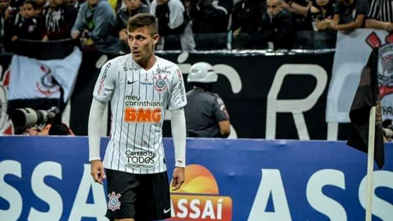 Πρόταση του Ολυμπιακού στην Κορίνθιανς για τον Λούκας Πιτόν