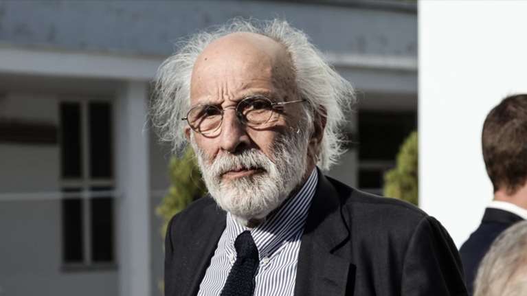 Αλέξανδρος Λυκουρέζος για τέως βασιλιά Κωνσταντίνο: Δικαιούται να ταφεί με τιμές αρχηγού κράτους [βίντεο]