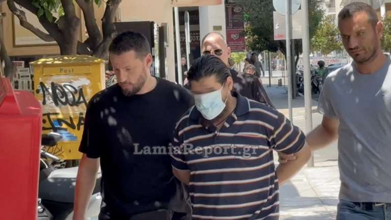 Έγκλημα στη Λαμία: &quot;Δεν θέλω να τον ξέρω, ούτε να τον ξαναδώ στα μάτια μου&quot; - Ξεσπά ο αδερφός του 42χρονου δράστη