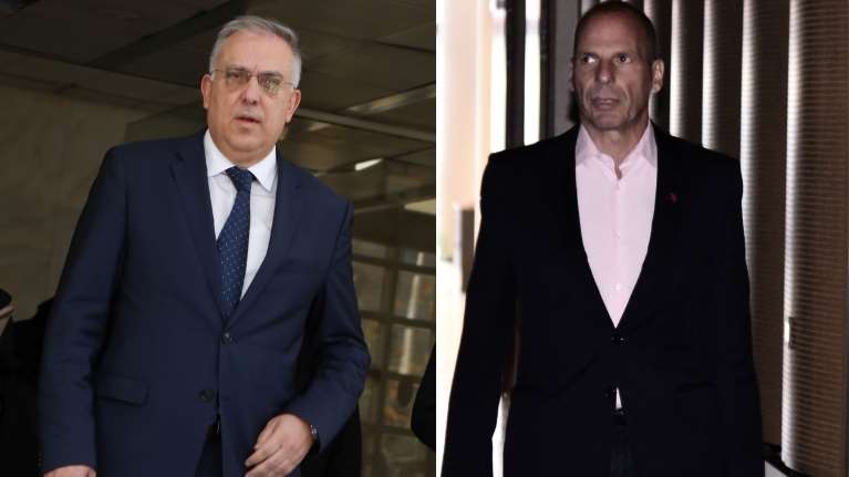 Επίθεση στον Γιάνη Βαρουφάκη: Τηλεφωνική επικοινωνία με τον Τάκη Θεοδωρικάκο στο νοσοκομείο