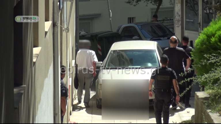 Ιωάννινα: Ελεύθερος με περιοριστικούς όρους ο 71χρονος που σκότωσε τον διαρρήκτη που εισέβαλε σπίτι του - Ήμουν σε άμυνα