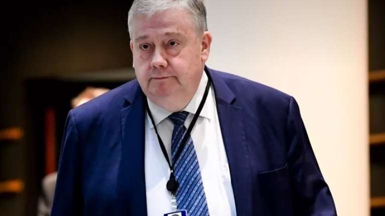 Με φωνή σπασμένη ο Ταραμπέλα: Ο &quot;κολλητός&quot; μου ο Παντσέρι με έριξε βορά για να μην κατασπαραχθεί ο ίδιος