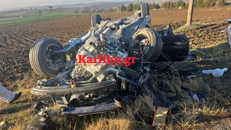 Θεσσαλονίκη: Σοβαρό τροχαίο με τρεις τραυματίες - Στο νοσοκομείο μητέρα με το παιδί της [εικόνες]