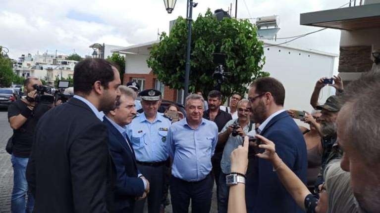 Χρυσοχοϊδης από τα Ανώγεια: &quot;Τους λεβέντες δεν είναι να τους &quot;χαλάμε&quot; σε βεντέτες&quot; - Η μαντινάδα μήνυμα για τη βία