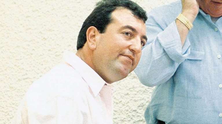 Δίκη &quot;Greek Mafia&quot;: Σύζυγος και κόρη του Σκαφτούρου περιγράφουν τη δολοφονία του - &quot;Τα τέρατα τον πυροβολούσαν μπροστά στα εγγόνια του&quot;