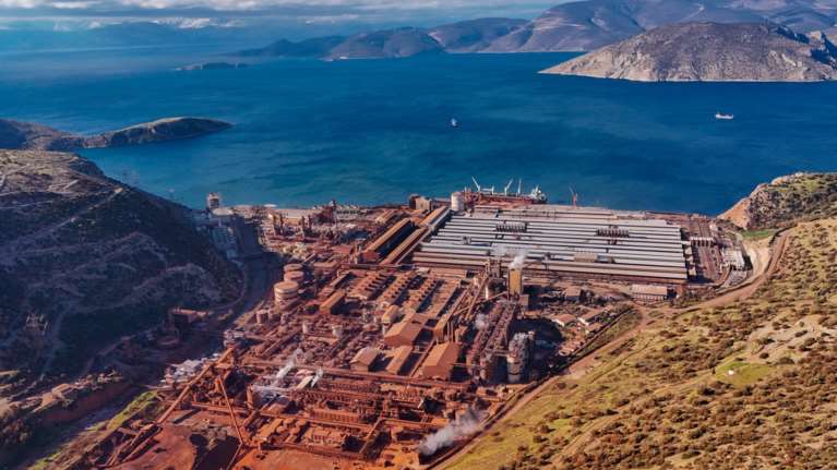 Στρατηγικές συμφωνίες METLEN Energy &amp; Metals και Rio Tinto για βωξίτη και αλουμίνα