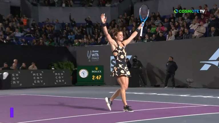WTA Finals: Μεγάλη πρόκριση στις &quot;4&quot; για τη Σάκκαρη [βίντεο]