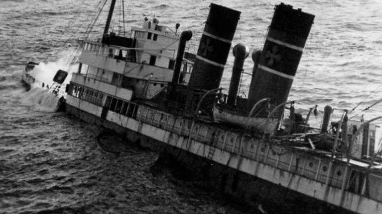 Αγνωστες φωτογραφίες από το ναυάγιο του ατμόπλοιου &quot;Αδριάς&quot; στη Φαλκονέρα - &quot;Έχομεν κλίσιν και διαρκώς βυθιζόμεθα&quot;