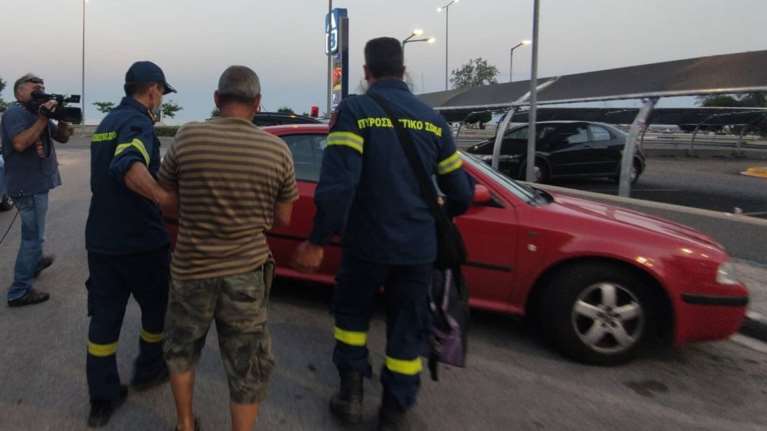 Στον ανακριτή ο προκλητικός 65χρονος για την φωτιά στην Θάσο: &quot;‘ Την έβαλα για να γελάω&quot; [βίντεο]