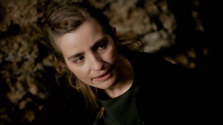 Άγριες Μέλισσες – spoiler: Η Ελένη πηγαίνει στην Τρούμπα