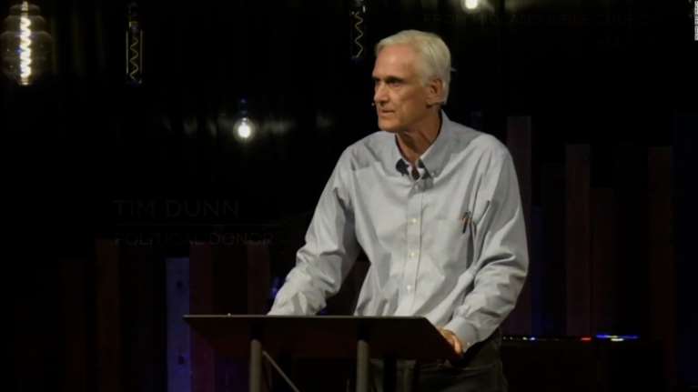 Forbes: Ο νέος μεγιστάνας του πετρελαίου που αγαπά... τη Βίβλο και ενοχλείται από τον Μπάιντεν