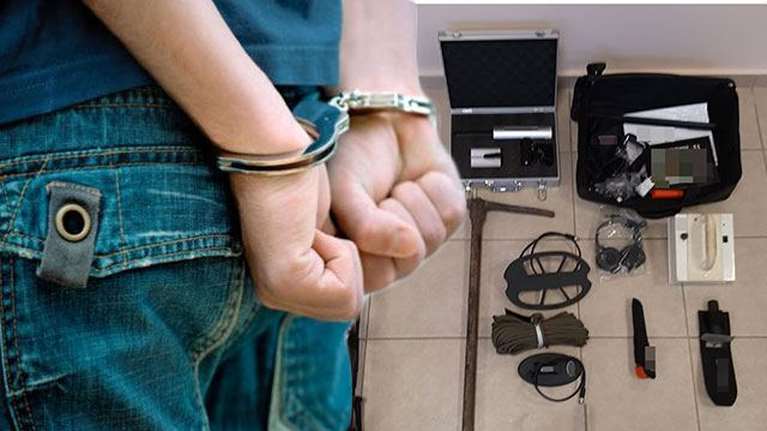 Λαμία: Πήγαν για λίρες και βρέθηκαν με χειροπέδες