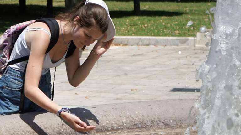 Σε συνεχή αυξητική τάση η θερμοκρασία στην Ελλάδα - Αύξηση 2 βαθμών μέχρι το 2037- Ο κίνδυνος της κλιματικής κατάρευσης